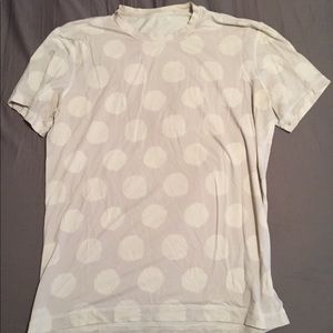 Lululemon T-shirt